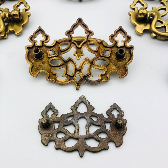 Lot of Vintage Brass Cabinet Pull Handles With Screws KBC N08310 - Picture 7 of 7